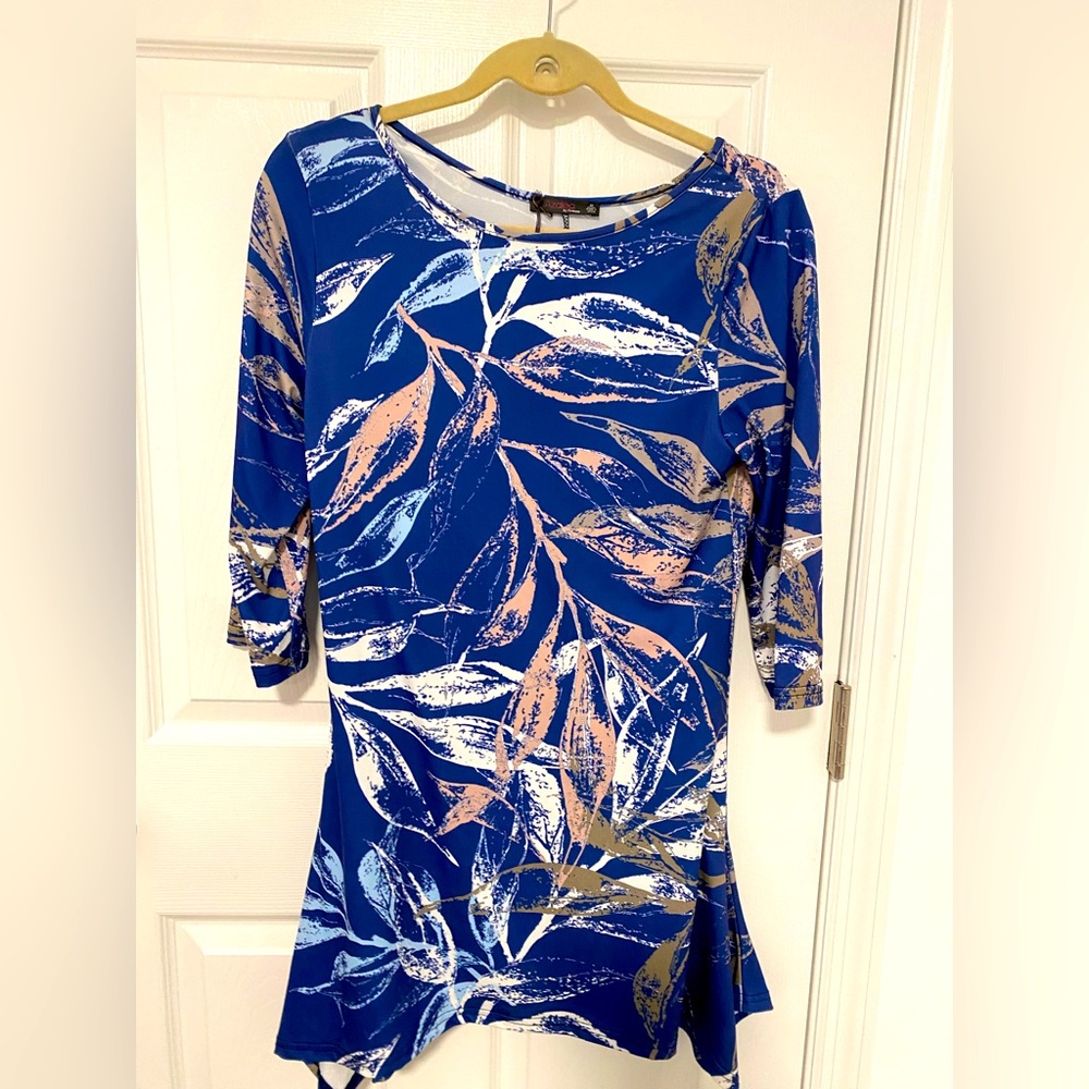 NWT Tunic Top Size Medium